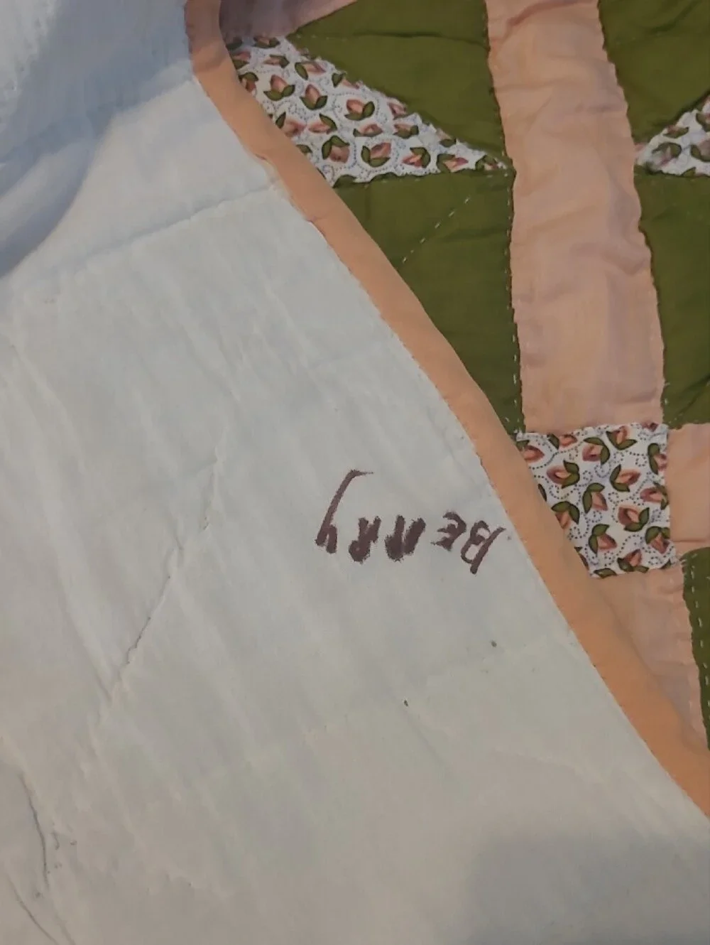 Handmade Cutter Quilt Green and Peach Star Patchwork Pattern - Unbranded